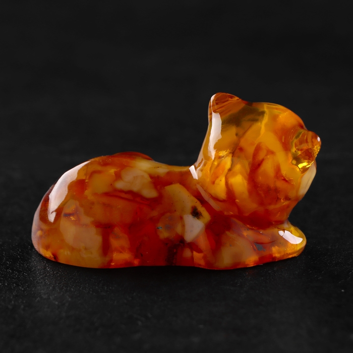 Сувенир "Кот лежит", янтарь