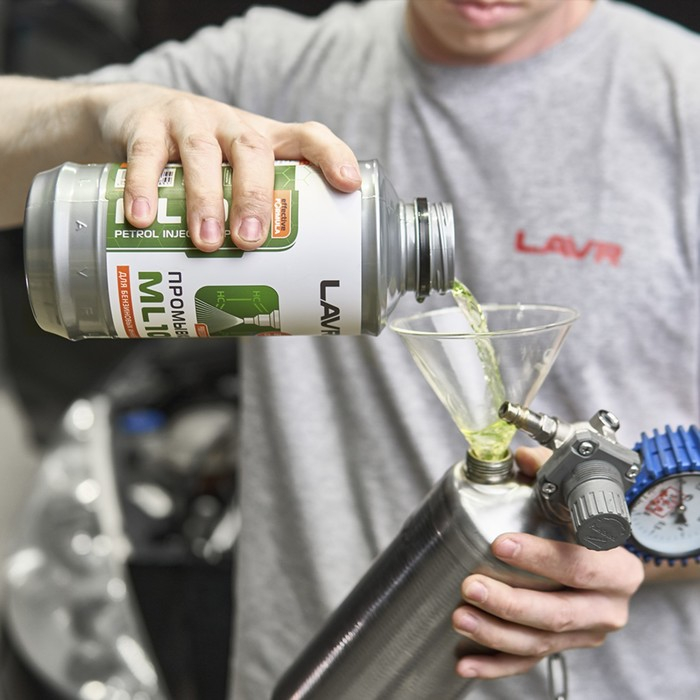 Промывка инжекторных систем LAVR ML101, 1 л Ln2001