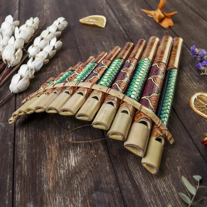 Сувенирный музыкальный инструмент "Флейта" 30х5х18 см МИКС