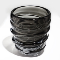 Ваза для цветов &laquo;Пилея&raquo; из прозрачного черного стекла 20 х 18 х 18 см