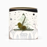 Свеча гелевая новогодняя в стакане с декором внутри &laquo;Новый год: Цветочнаяя&raquo; 5 х 5 х 6 см