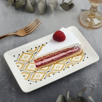 Блюдо керамическое &laquo;Орнамент&raquo;, 20.5 х 12.5 х 1.8 см, цвет белый