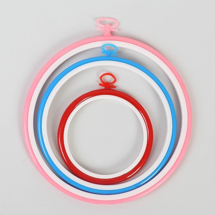 Пяльцы для вышивания с подвесом, d = 11/17/21 см, 3 шт, цвет разноцветный Пяльцы для вышивания с подвесом, d = 11/17/21 см, 3 шт, цвет разноцветный