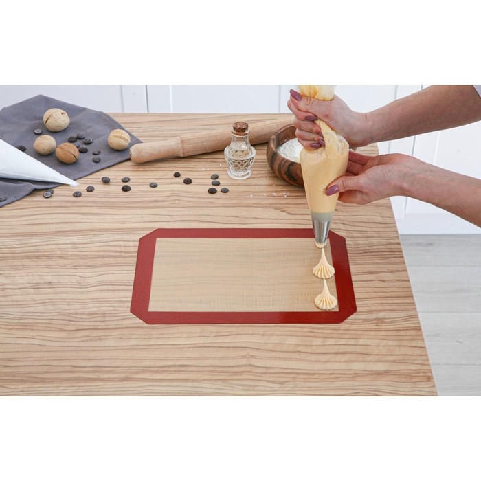 Армированный коврик для выпечки Доляна, силикон, 30&times;20 см, цвет бежевый