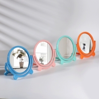 Зеркало настольное &laquo;Круг&raquo;, с рамкой под фотографию, d зеркальной поверхности 13,5 см, цвет МИКС