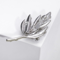 Брошь &laquo;Букет&raquo; ландыши, цвет бело-зелёный