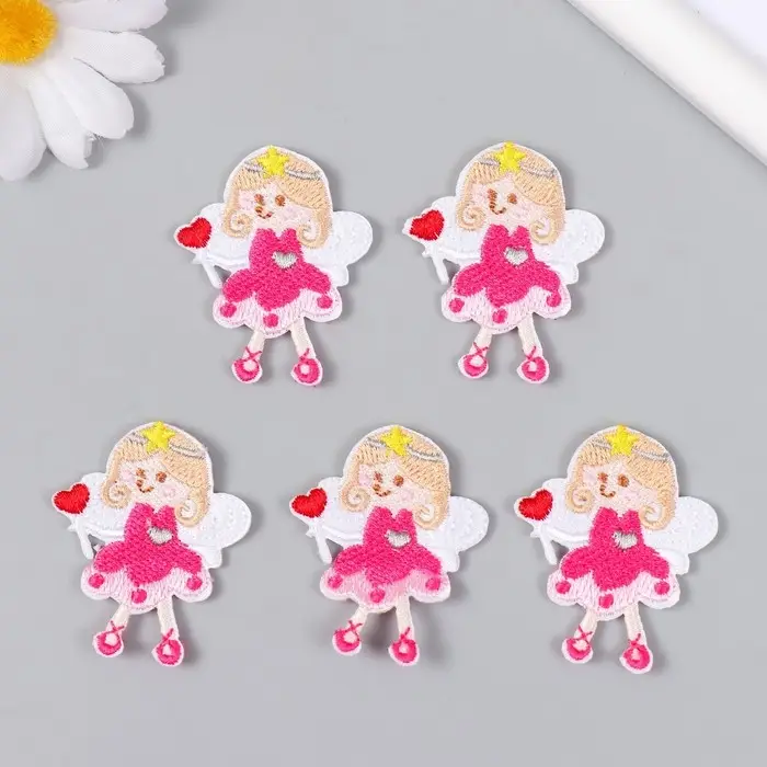 Декор для творчества текстиль вышивка "Ангелочек в розовом платье" 4,5х4 см