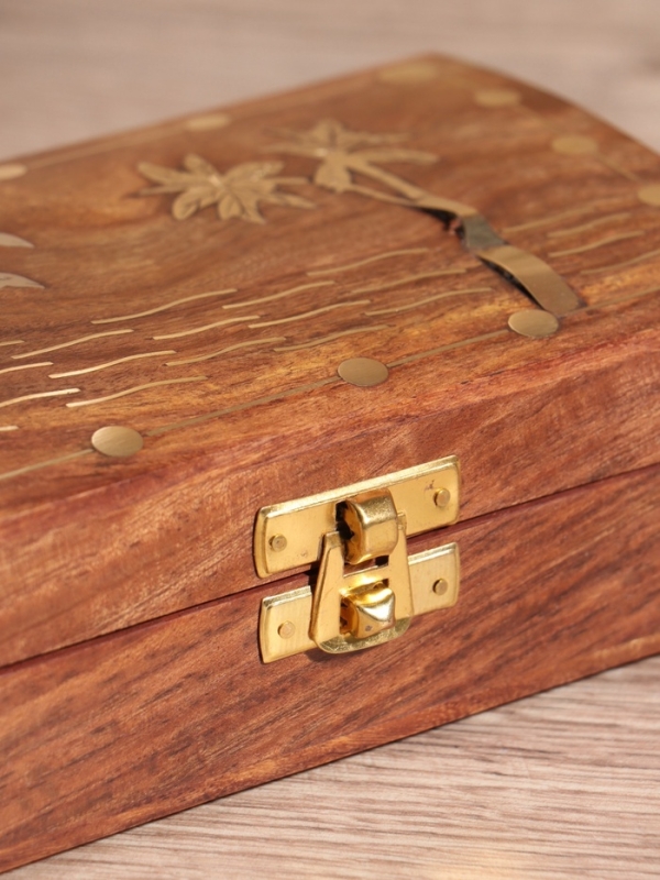 Шкатулка &laquo;Дельфины&raquo;, 15.5&times;10.5&times;5.5 см, дерево шишам, латунь