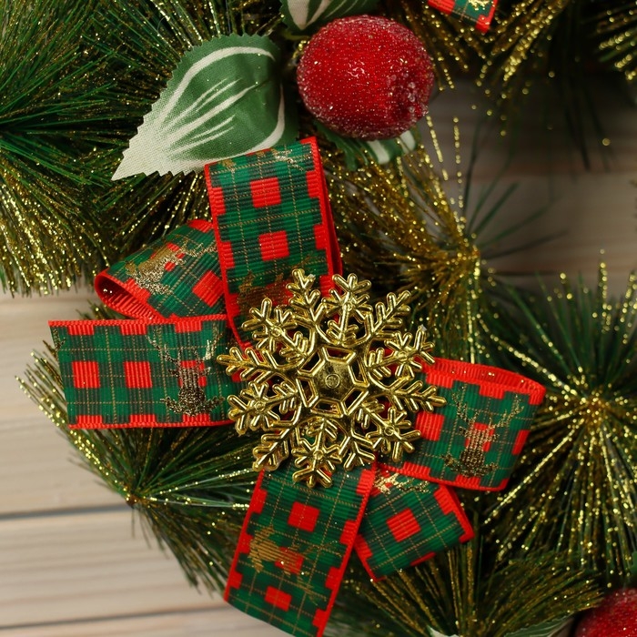 Венок новогодний d-30 см "Яркая сказка" бантики снежинки