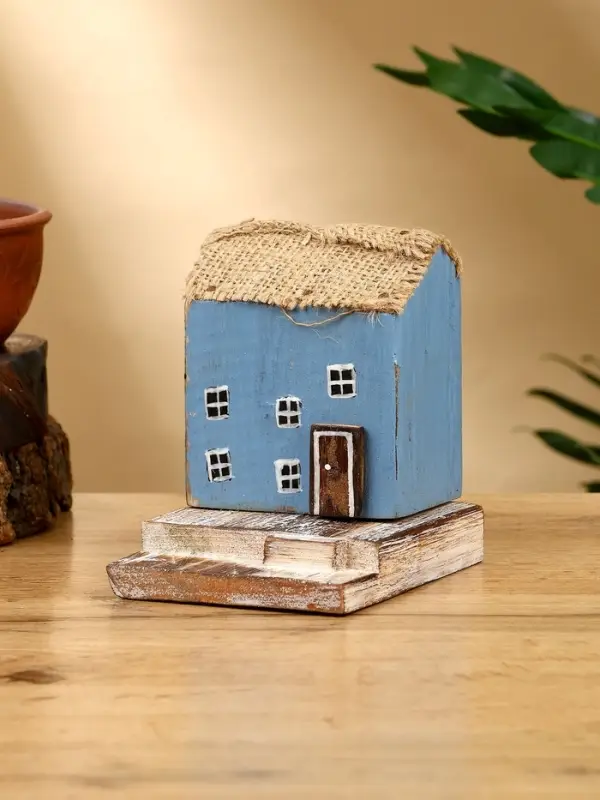 Сувенир "Дом" дерево Албезия 9х11х11 см, цв. синий