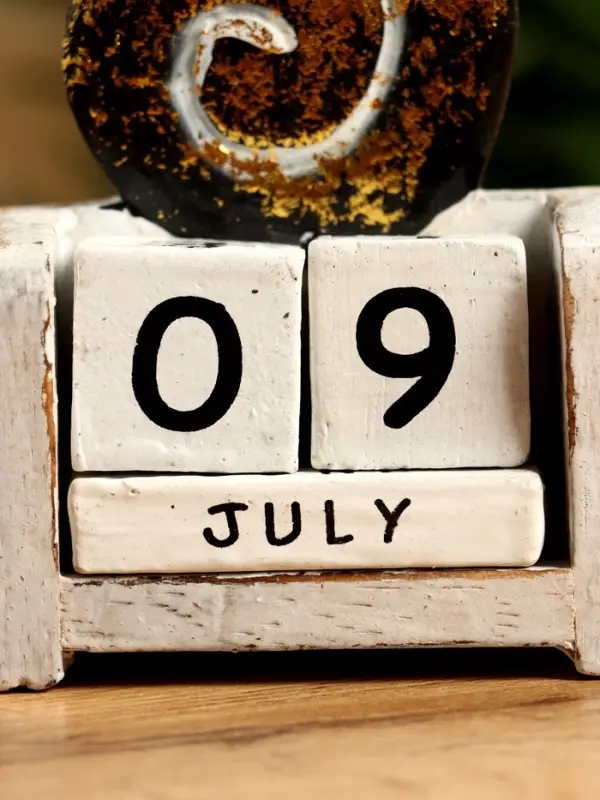 Календарь настольный &laquo;Ракушка&raquo;, 7.5&times;4&times;10 см, дерево, чёрный