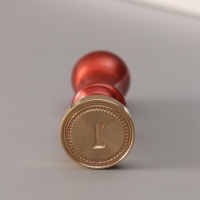 Печать для сургуча с пластиковой ручкой "Классика цифра 1" 2,5х2,5х6,3 см