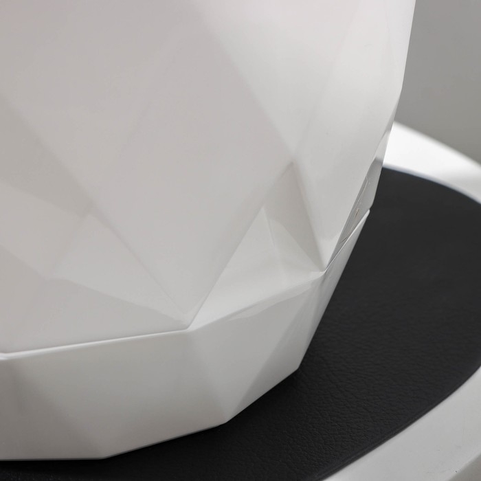 Горшок для цветов с поддоном Laurel, 2,3 л, d=17,5 см, h=15 см, белый Горшок для цветов с поддоном Laurel, 2,3 л, d=17,5 см, h=15 см, белый