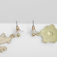 Серьги эмаль &laquo;Что было раньше&raquo; курица и яйцо, цветные в золоте