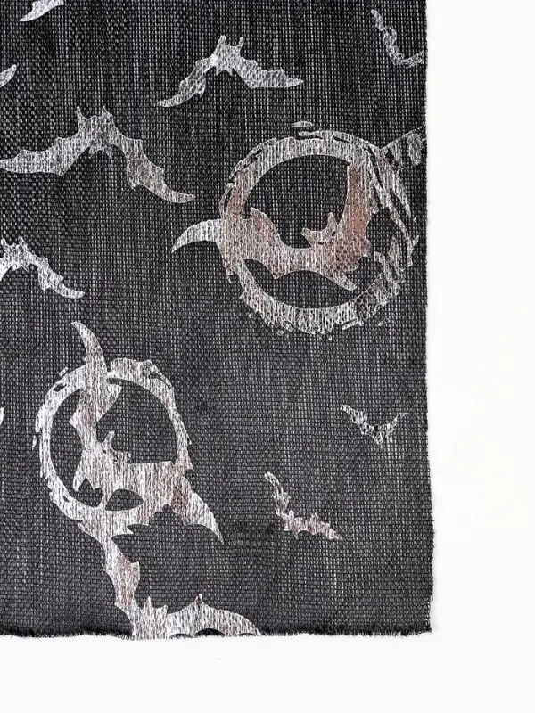 Скатерть на хеллоуин &laquo;Летучие мыши&raquo;, серебро, 200 х 140