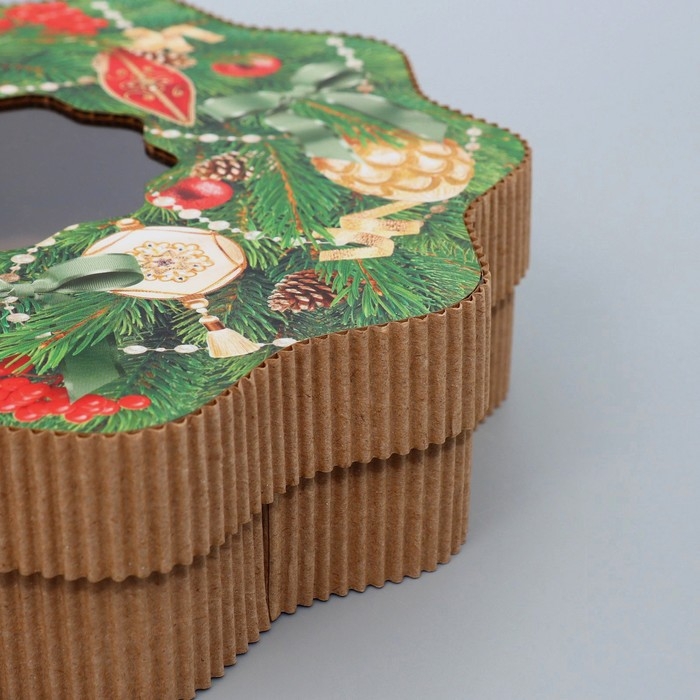 Коробка подарочная «Венок», 21 х 22 х 5 см Коробка подарочная «Венок», 21 х 22 х 5 см