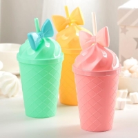 Стакан &laquo;Бантик&raquo;, 500 мл, 16&times;9&times;9 см, с крышкой и трубочкой, цвет МИКС