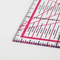 Линейка для квилтинга и пэчворка, 15 × 15 см, толщина 2,5 мм, цвет МИКС Линейка для квилтинга и пэчворка, 15 × 15 см, толщина 2,5 мм, цвет МИКС