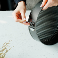 Форма для выпечки Доляна &laquo;Элин. Круг&raquo;, d=24 см, съёмное дно, антипригарное покрытие, цвет чёрный