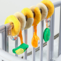 Растяжка - спираль с игрушками дуга на коляску / кроватку для малышей 0+ &laquo;Лесные зверята&raquo;, Крошка Я