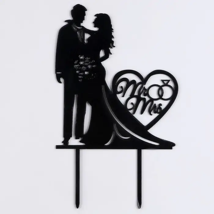 Топпер для торта &laquo;Влюблённая пара&raquo;