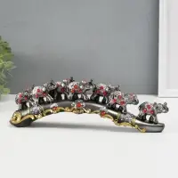 Фигурка полистоун &laquo;7 слонов на дуге со стразами&raquo;, 29.5&times;7&times;5 см