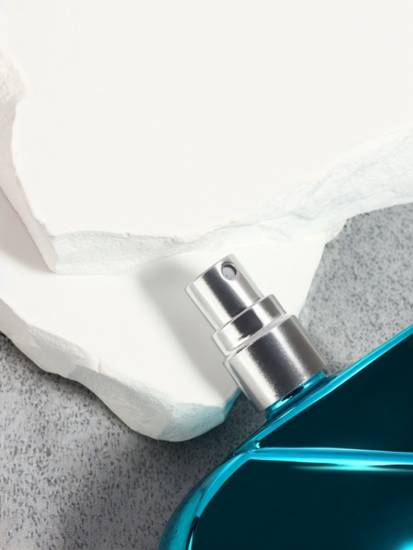 Флакон для парфюма &laquo;Сердце&raquo;, стеклянный, с распылителем, 25 мл, цвет голубой