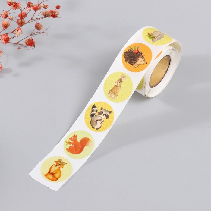Наклейка бумага Наклейка бумага "Лесные зверята" d=2,5 см 252 шт в рулоне