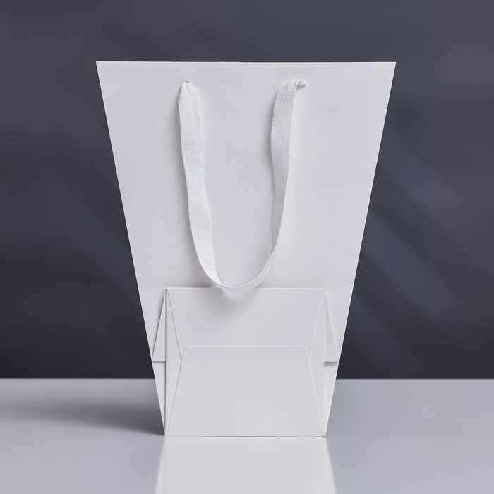 Пакет-переноска для цветов 18 &times; 14 &times; 35 х 28 см, белый