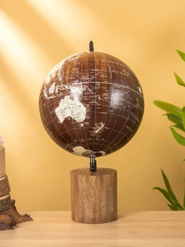 Глобус сувенирный, 23&times;20&times;34.5 см, подставка дерево