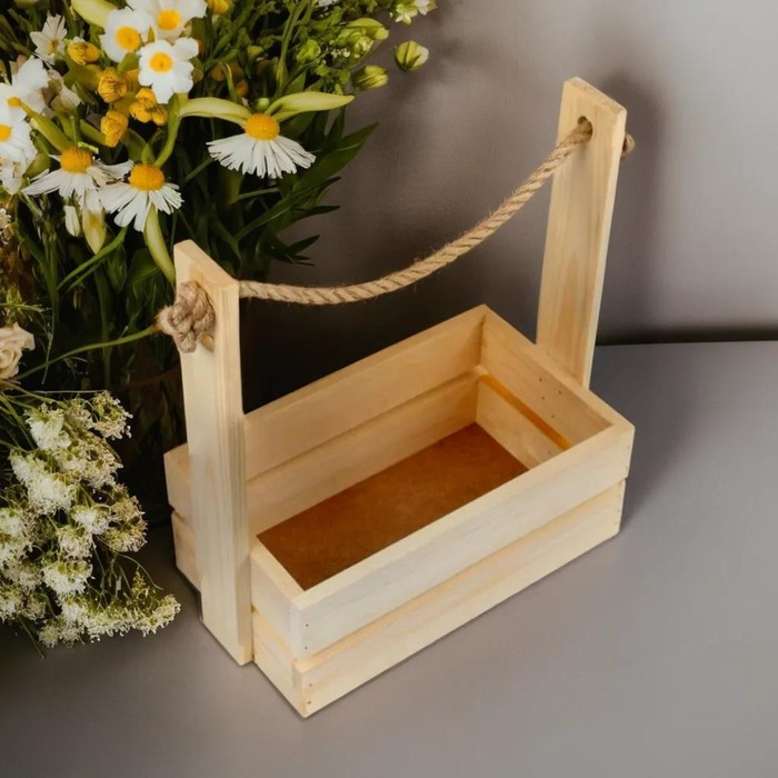 Кашпо деревянное 28×15×30 см Кашпо деревянное 28×15×30 см "Аром", ручка канат, натуральная сосна