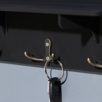 Ключница с полкой "Здесь живет счастье" чёрный цвет, 28х23х7,5 см Ключница с полкой "Здесь живет счастье" чёрный цвет, 28х23х7,5 см