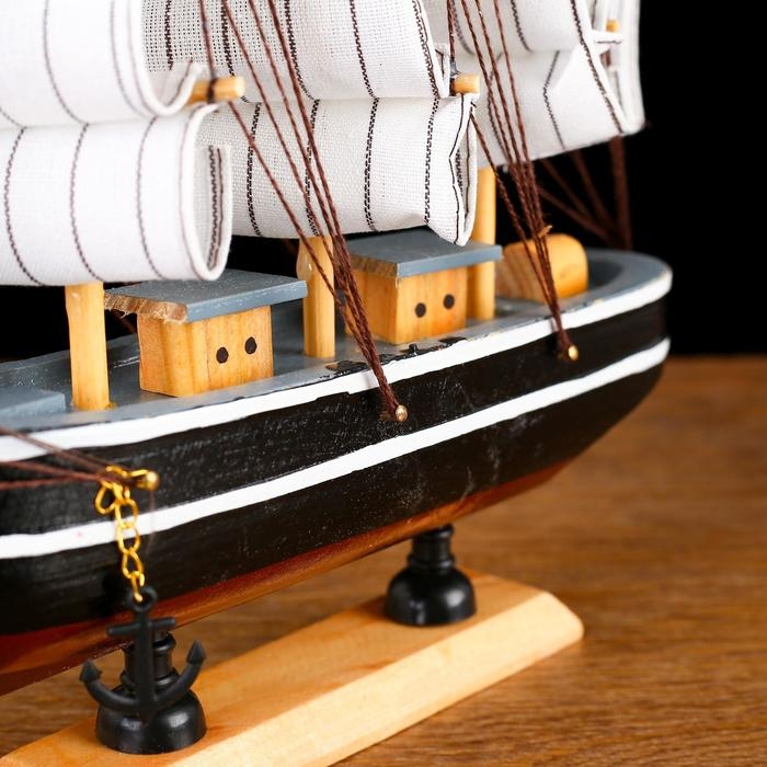 Корабль сувенирный средний &laquo;Ганимед&raquo;,