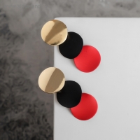 Серьги металл &laquo;Азелия&raquo; выгнутые круги, цвет красно-чёрный в золоте