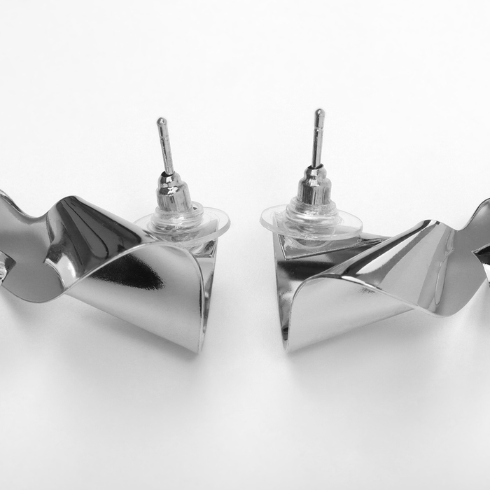 Серьги металл &laquo;Бант&raquo; гофрированный, цвет серебро