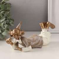 Сувенир полистоун "Клоун с птичкой в ладони" бело-бежевый 20,5х7х8,5 см Сувенир полистоун "Клоун с птичкой в ладони" бело-бежевый 20,5х7х8,5 см