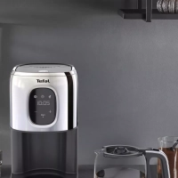 Кофеварка капельная Majestuo CM883D10, серебристый