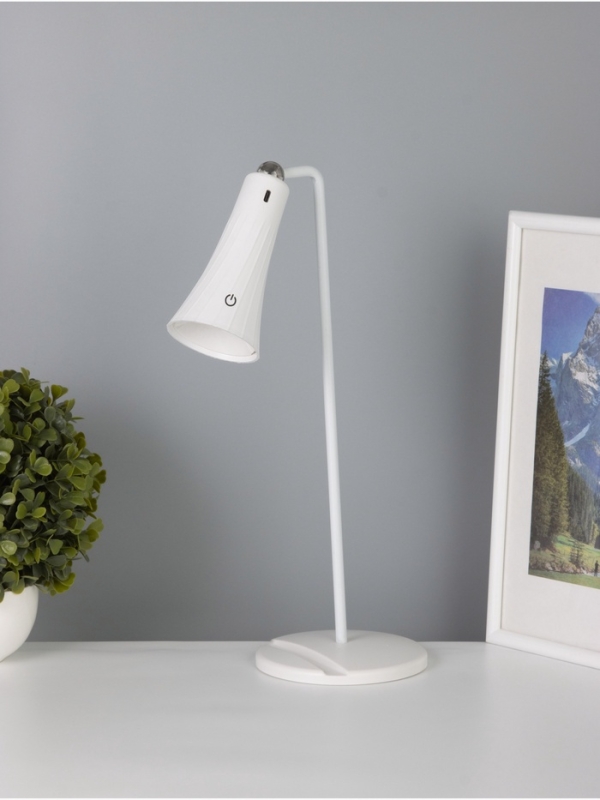 Светильник настольный &laquo;Рим&raquo; АКБ 1200Ма USB Type-C 5Вт LED 3000-6000К сенсор, плафон на магните 7х14х