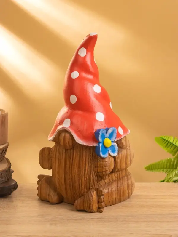 Сувенир "Гномик в красной шляпе" дерево Джампинис 15х15х30 см