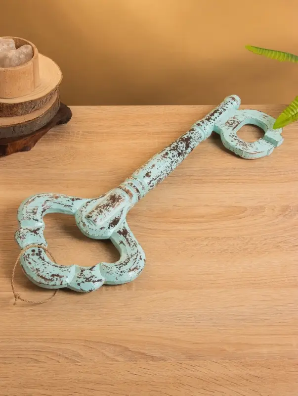 Сувенир &laquo;Ключ от счастья&raquo;, 21&times;4.5&times;50 +/- 3 см, дерево, зелёный