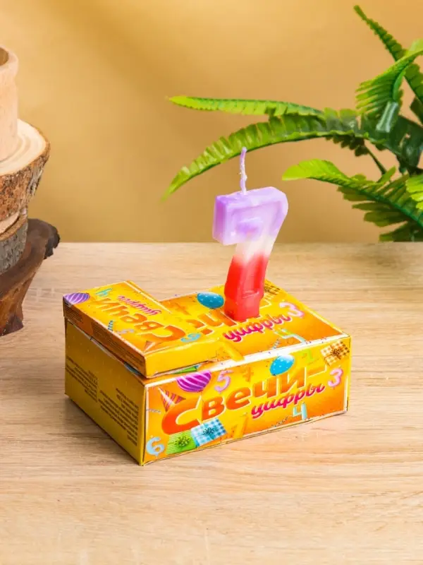 Свеча цифра "7" 8х3,75х1 см