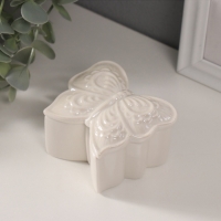 Шкатулка керамика "Бобочка фигурная" белый перламутр 7,3х7,3х4,5 см Шкатулка керамика "Бобочка фигурная" белый перламутр 7,3х7,3х4,5 см