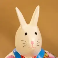 Сувенир дерево "Кролик в халате" светлый, 10х6х12 см