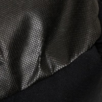 Лежанка "Принцесса", габардин, плюш, 50 х 50 х 15 см, чёрная/голубая