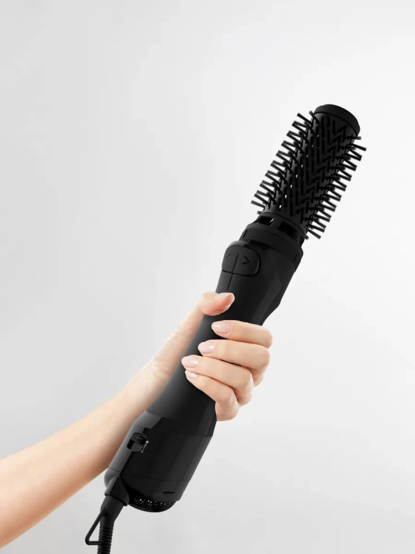 Фен-щетка Brush Active UB9520F0, 2 насадки