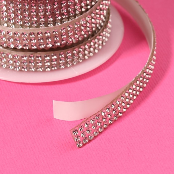 Стразы самоклеящиеся, d = 2 мм, ширина - 7 мм, 4,5 &plusmn; 0,5 м, цвет серебряный