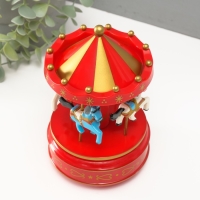 Сувенир пластик музыкальный механический "Карусель - лошадки" красный 10,5х10,5х17,5 см