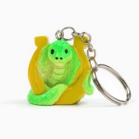 Новогодний брелок для ключей, объемный &laquo;Новый год: Змея с подковой&raquo; 3,2 х 8,5 см