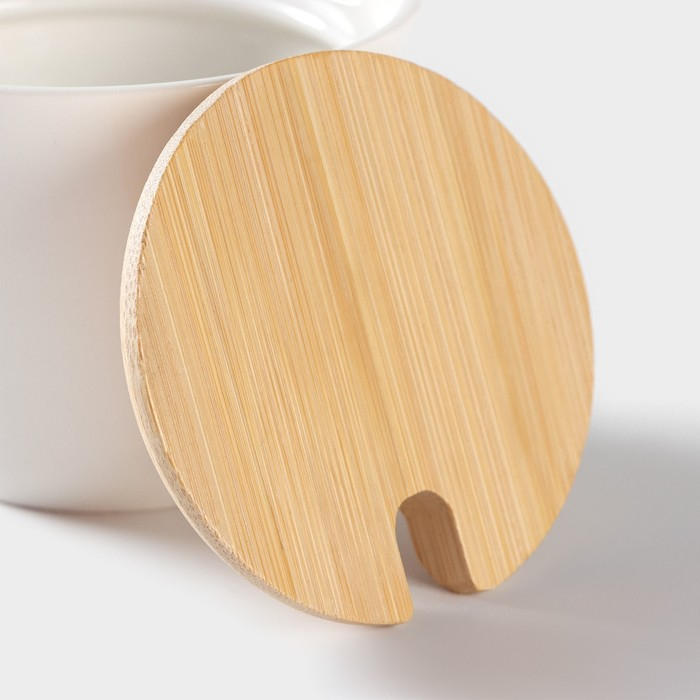 Банки для хранения сыпучих продуктов с ложками на бамбуковой подставке BellaTenero, 7 предметов: 3 банки 150 мл, 3 ложки, фарфоровая, цвет белый