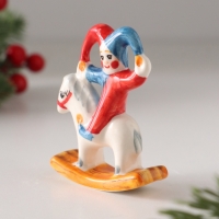 Качалка фарфоровая "Шут на коне",  9 см